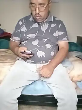 HomHot47 online show from October 2025 04:02:02 AM