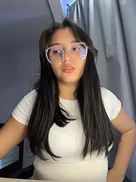 Angeldusttt online show from September 2025 04:45:02 PM