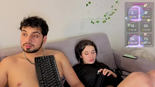 Snapshot of 0ne_0f_0ne chatting on January 2026 01:32:01 AM 0ne 0f 0ne online show from January 2026 01:32:01 AM