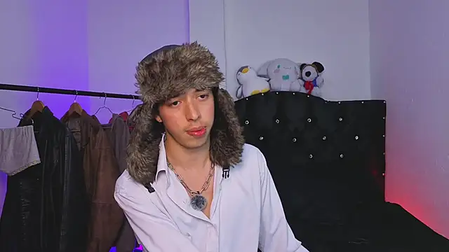 Snapshot of Otter_Star chatting on September 2025 03:06:02 AM Otter Star online show from September 2025 03:06:02 AM