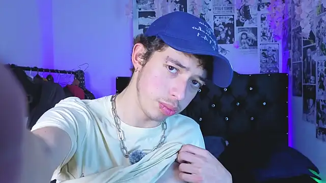 Snapshot of Otter_Star chatting on September 2025 04:05:01 AM Otter Star online show from September 2025 04:05:01 AM