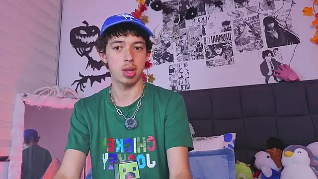 Snapshot of Otter_Star chatting on October 2025 02:45:02 AM Otter Star online show from October 2025 02:45:02 AM