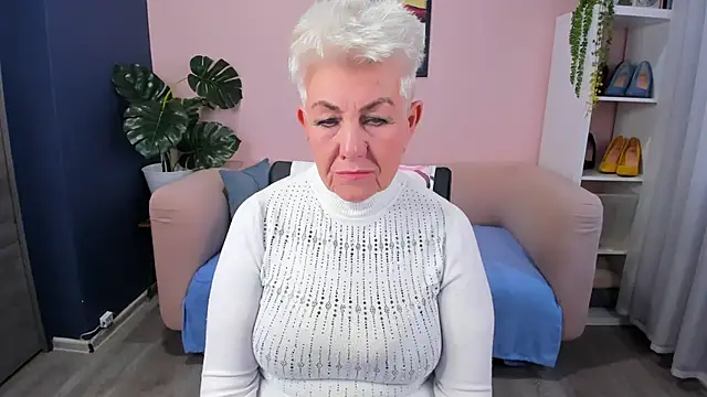 HotandMature online show from November 2025 08:25:01 AM