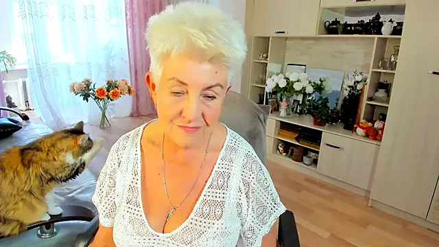 HotandMature online show from July 2026 12:29:02 PM