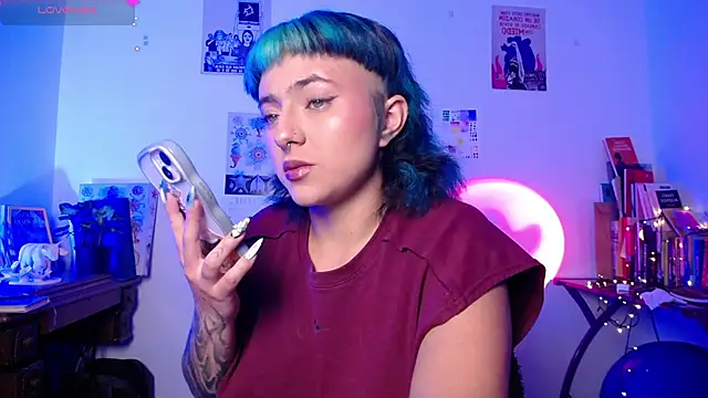 Snapshot of AlmaNanax chatting on November 2025 01:51:02 AM AlmaNanax online show from November 2025 01:51:02 AM