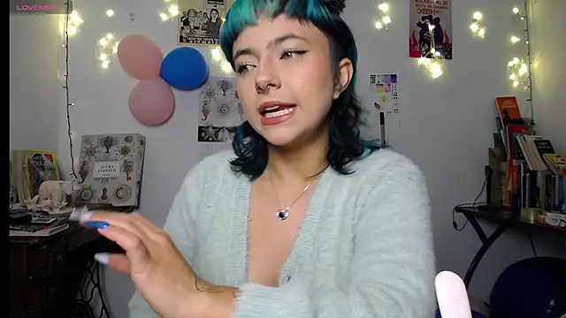 Snapshot of AlmaNanax chatting on December 2025 01:11:01 AM AlmaNanax online show from December 2025 01:11:01 AM