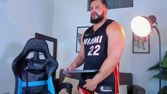Justin kingX7 online show from May 2026 04:41:02 AM