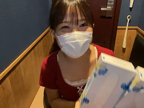 Snapshot of hikiwarinatto_xoxo chatting on September 2025 05:42:01 AM hikiwarinatto xoxo online show from September 2025 05:42:01 AM