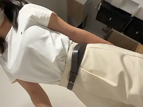 hikiwarinatto xoxo online show from June 2026 11:52:01 PM