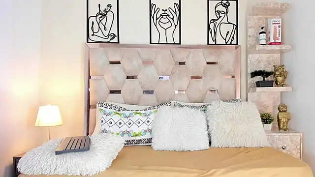 Snapshot of Isabell_Villa chatting on September 2025 03:41:02 AM Isabell Villa online show from September 2025 03:41:02 AM