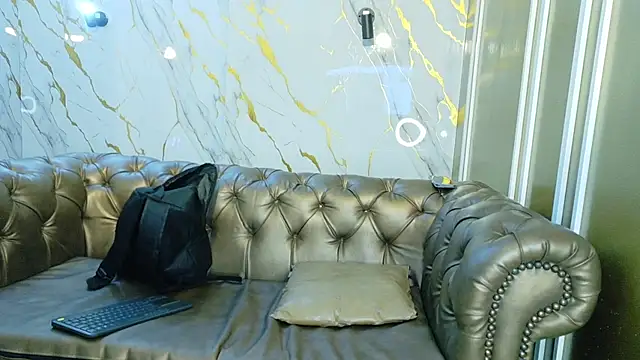 Snapshot of Olivia11_ chatting on December 2025 10:57:01 AM Olivia11 online show from December 2025 10:57:01 AM