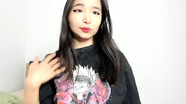 Snapshot of Soyun_Mia chatting on December 2025 01:40:01 PM Soyun Mia online show from December 2025 01:40:01 PM