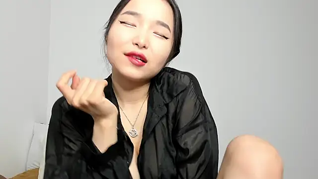 Snapshot of Soyun_Mia chatting on February 2026 01:41:01 PM Soyun Mia online show from February 2026 01:41:01 PM