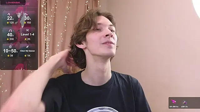 Snapshot of _Den1s_ chatting on October 2025 03:40:02 PM Den1s online show from October 2025 03:40:02 PM