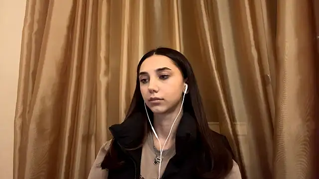 LinaMour online show from September 2025 10:15:02 PM