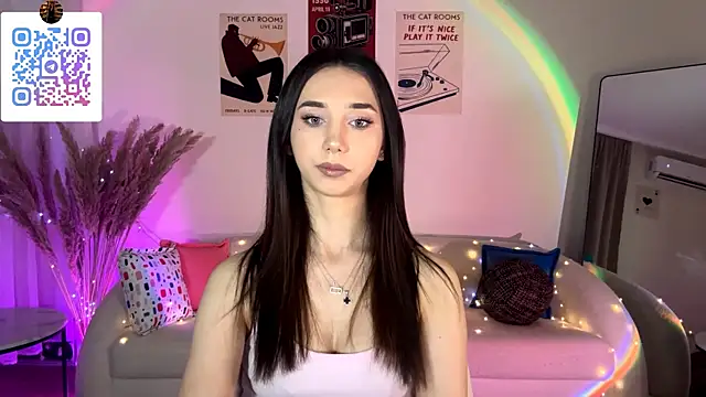LinaMour online show from July 2026 10:17:02 PM