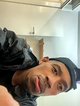 Snapshot of fitsexyman chatting on October 2025 11:39:02 AM fitsexyman online show from October 2025 11:39:02 AM