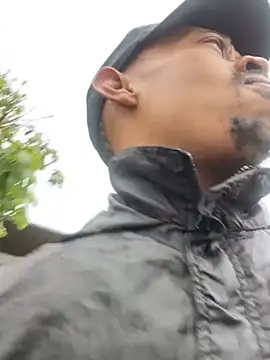 Snapshot of fitsexyman chatting on December 2025 05:59:02 AM fitsexyman online show from December 2025 05:59:02 AM