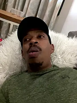 Snapshot of fitsexyman chatting on January 2026 07:38:01 PM fitsexyman online show from January 2026 07:38:01 PM