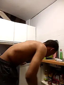 Snapshot of fitsexyman chatting on January 2026 08:47:01 PM fitsexyman online show from January 2026 08:47:01 PM