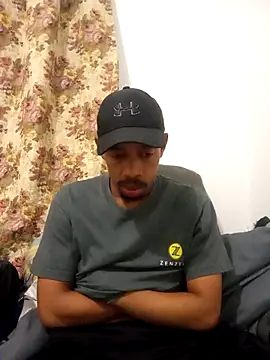 Snapshot of fitsexyman chatting on January 2026 12:04:02 AM fitsexyman online show from January 2026 12:04:02 AM