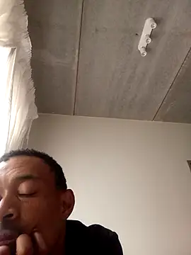 Snapshot of fitsexyman chatting on January 2026 03:49:02 PM fitsexyman online show from January 2026 03:49:02 PM