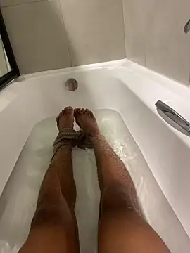 Snapshot of fitsexyman chatting on March 2026 09:36:02 PM fitsexyman online show from March 2026 09:36:02 PM