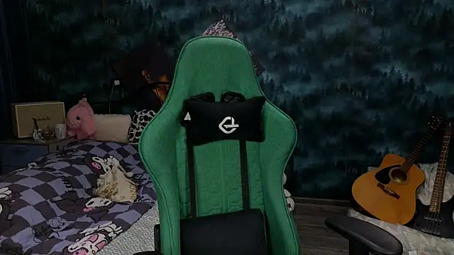 artass2 online show from October 2025 10:52:01 PM