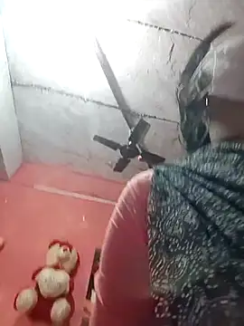 Manvi tyagi online show from October 2025 03:28:01 AM