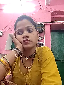 Manvi tyagi online show from October 2025 09:52:02 AM