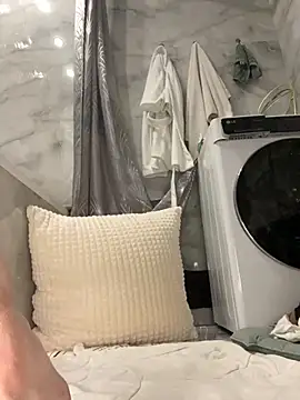 Kitty Kisss online show from October 2025 07:36:02 PM