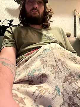 Snapshot of crashnasty chatting on October 2025 03:37:01 AM crashnasty online show from October 2025 03:37:01 AM