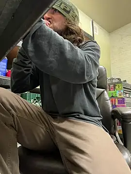 Snapshot of crashnasty chatting on February 2026 10:04:02 PM crashnasty online show from February 2026 10:04:02 PM