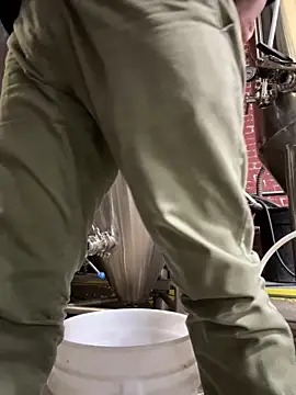 Snapshot of crashnasty chatting on February 2026 05:40:02 PM crashnasty online show from February 2026 05:40:02 PM