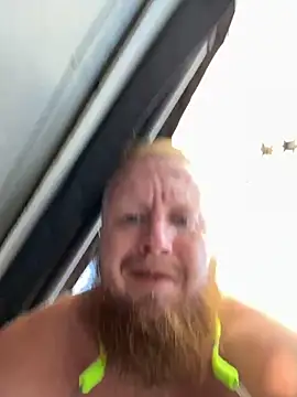 Snapshot of whalens chatting on September 2025 08:31:02 PM whalens online show from September 2025 08:31:02 PM