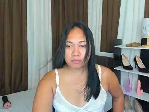 TsUncutKaren online show from September 2025 03:57:01 PM