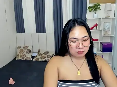 TsUncutKaren online show from January 2026 06:07:02 AM