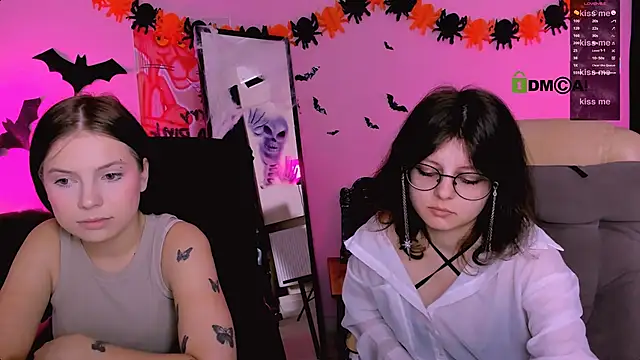 Snapshot of renata_sweety chatting on October 2025 02:07:02 PM renata sweety online show from October 2025 02:07:02 PM