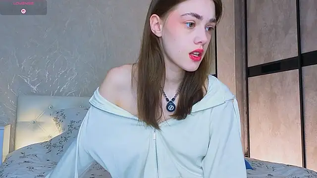 ttragedienne online show from February 2026 02:29:01 AM