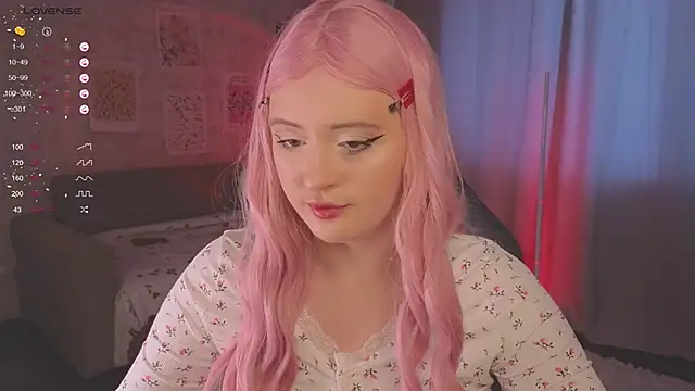 Snapshot of SabrinaCharm_ chatting on October 2025 04:13:01 AM SabrinaCharm online show from October 2025 04:13:01 AM