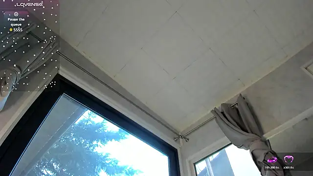 Snapshot of Ella_Vee chatting on March 2026 05:46:01 AM Ella Vee online show from March 2026 05:46:01 AM