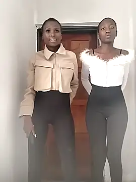 Melanin2002 online show from April 2026 10:07:02 AM