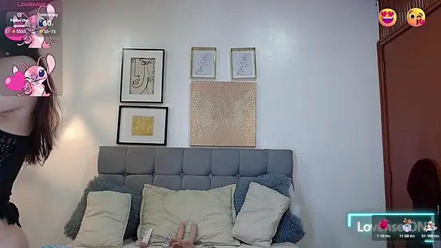  naomi s online show from December 2025 01:51:01 PM