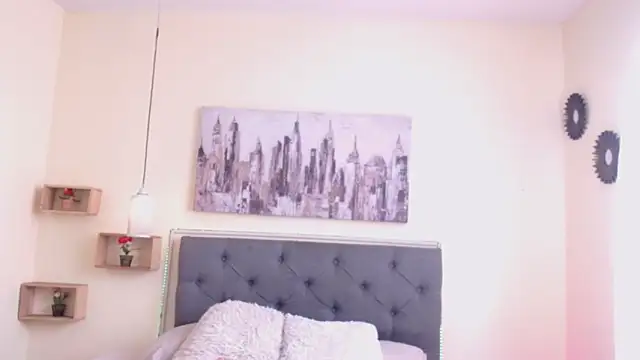  naomi s online show from May 2026 03:06:01 PM