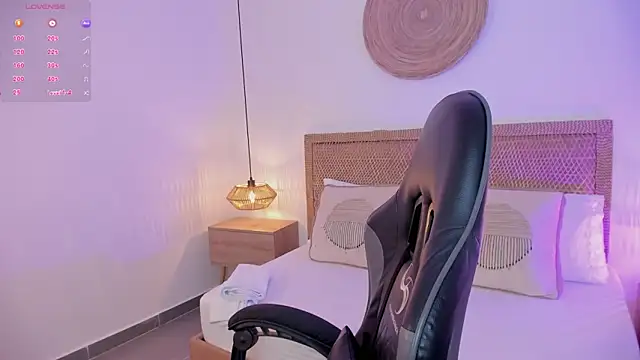 desireee  online show from March 2026 12:16:01 PM