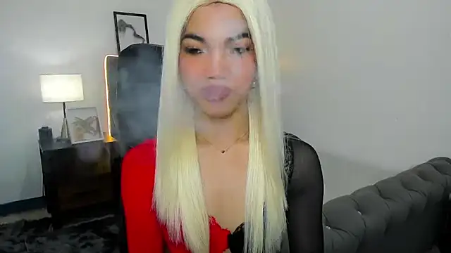 CassieSommereux online show from October 2025 04:34:02 AM