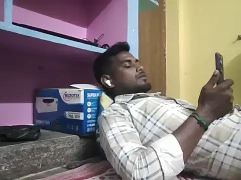 Snapshot of Tamilgud23 chatting on June 2026 06:52:02 AM Tamilgud23 online show from June 2026 06:52:02 AM