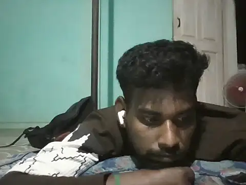Snapshot of Tamilgud23 chatting on July 2026 05:19:01 PM Tamilgud23 online show from July 2026 05:19:01 PM