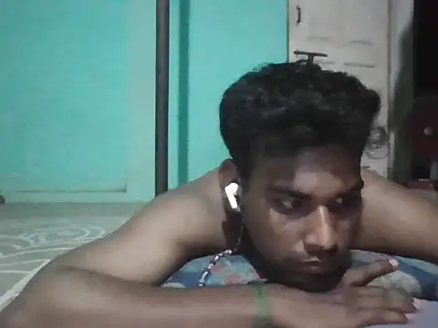 Snapshot of Tamilgud23 chatting on July 2026 05:15:02 PM Tamilgud23 online show from July 2026 05:15:02 PM