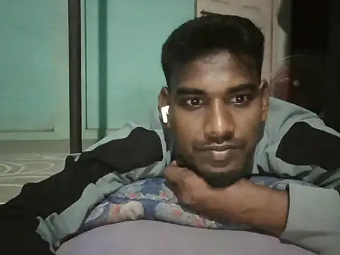 Snapshot of Tamilgud23 chatting on July 2026 05:01:02 PM Tamilgud23 online show from July 2026 05:01:02 PM